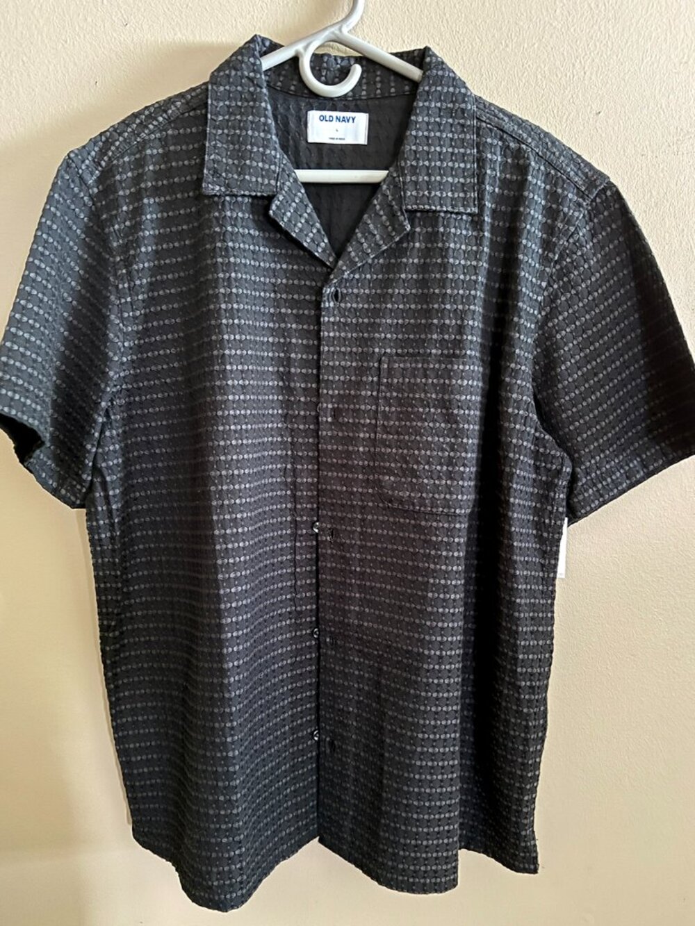 MEN'S TEXTURED JACQUARD CAMP SHIRT